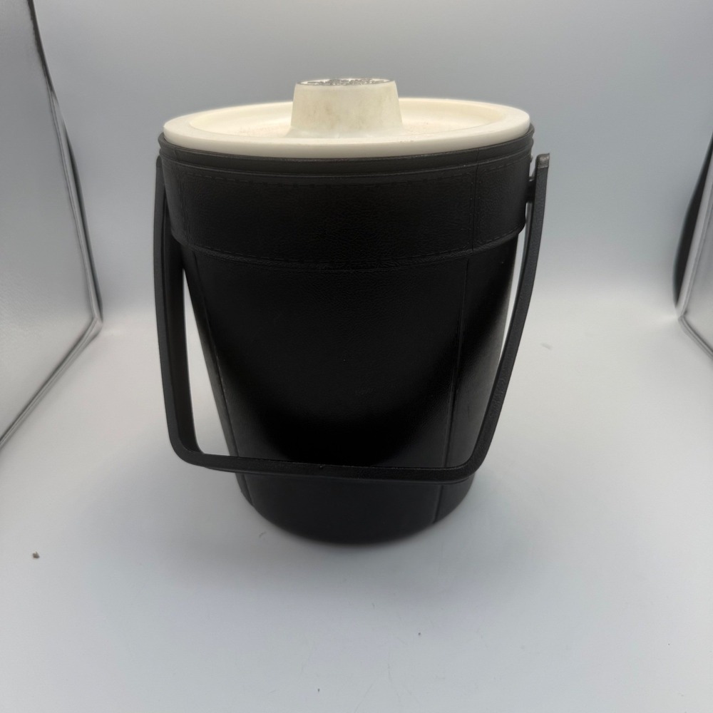 Vintage Rubbermaid Ice Bucket 2260 Black White Snowflake Lid MCM Barware 9in